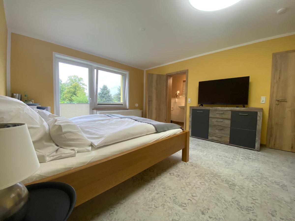 Vorsicht Hotel Deyelsdorf Экстерьер фото